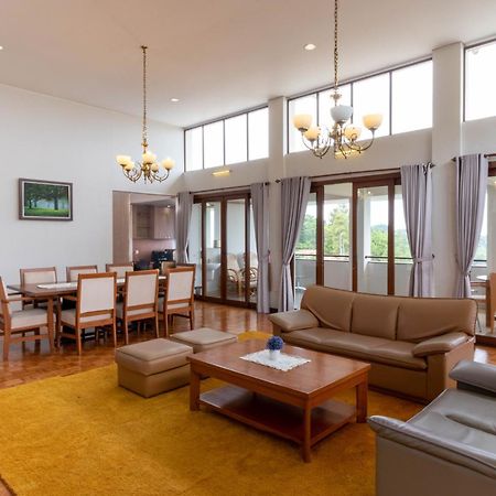 Family Only Amazing City View Villa - De Reiz Firen Syariah Μπαντούνγκ Εξωτερικό φωτογραφία